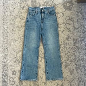 Levi’s High Waisted Crop Flare, Size 26